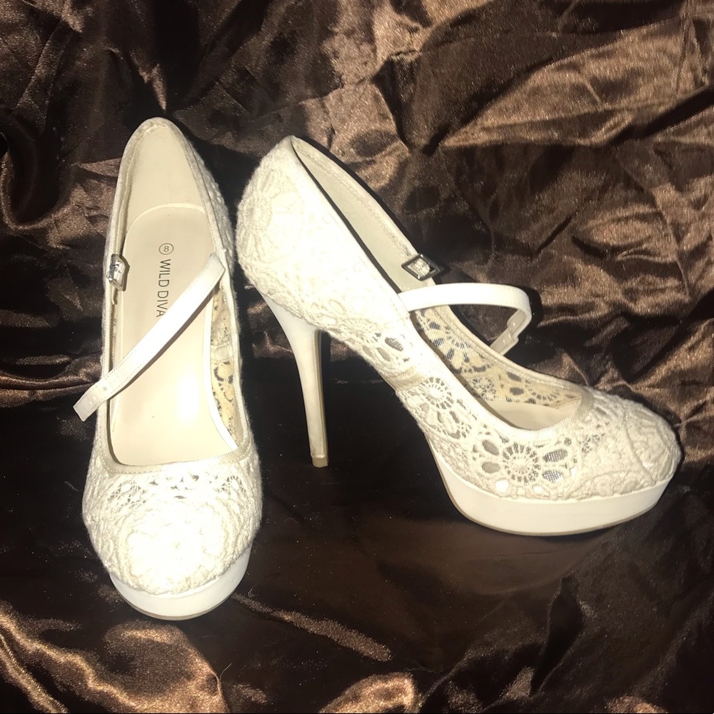 Sexy Beige Crochet Platform Heels